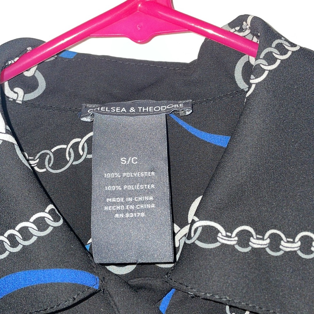 Size S Women’s Chelsea and Theodore Chain Pattern Blouse - Picture 2 of 3
